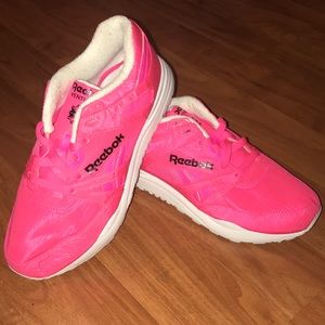 Hi lighter PINK Reebok Hexalite Ventilators!